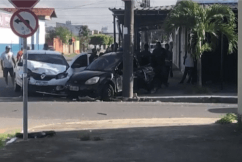 Mulher morre atropelada em acidente com dois carros em Feira de Santana