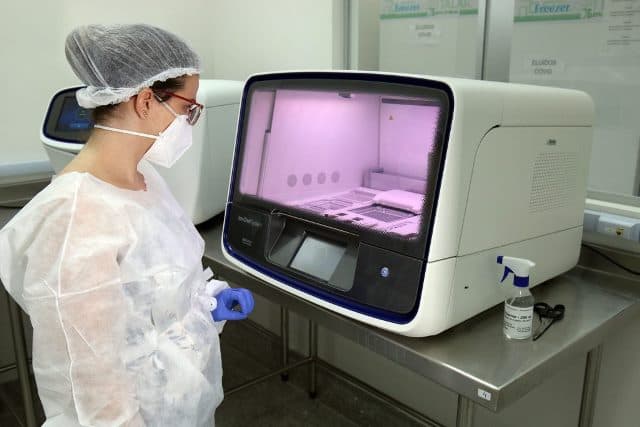 Feira de Santana confirma primeiro caso da variante Delta; estado propõe antecipação da 3ª dose em 281 municípios
