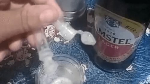 Mulher encontra pinos de cocaína dentro de "Lata de Cerveja" em Ipiaú