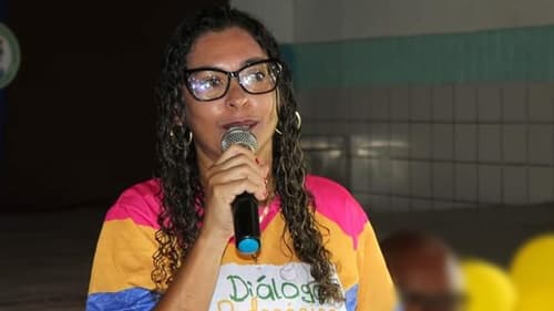 Ibirataia: Professora Rafaela cogita candidatura a vereadora para representar mulheres no legislativo