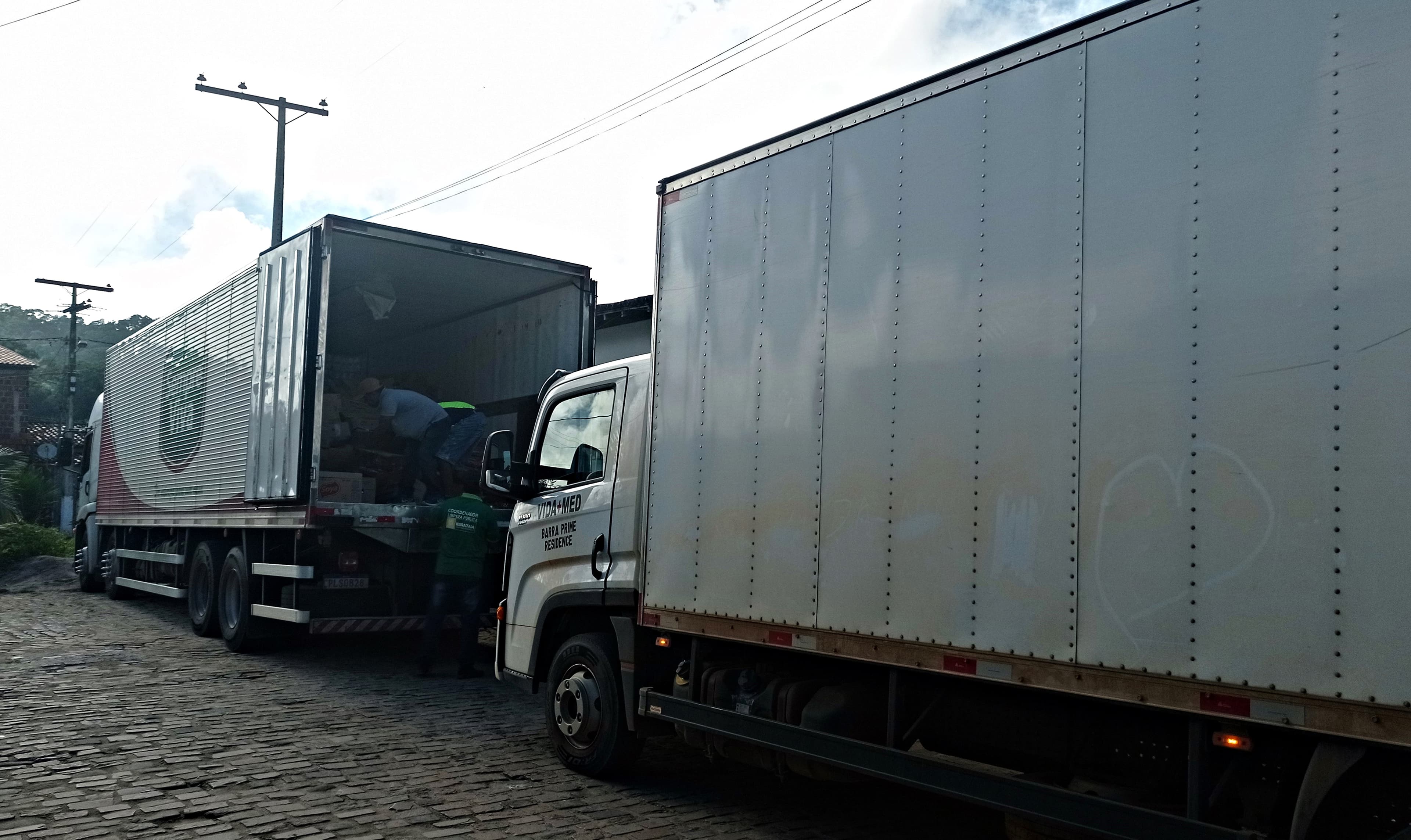 Empresas Sempre Viva e Vida Mais fazem doações para moradores atingidos pelas chuvas em Ibirataia