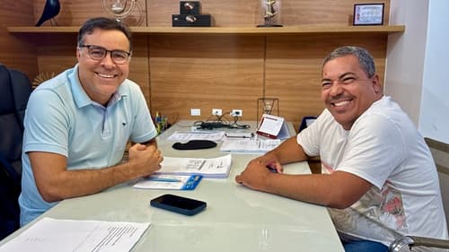 Ibirataia: Prefeito Sandro Futuca se reúne com vereador Marcos de Manoel e debate melhorias para o município