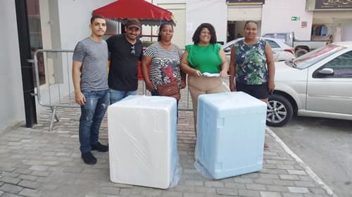 Ibirataia: Prefeitura entrega isopores a ambulantes que atuarão no São João Raiz 2025