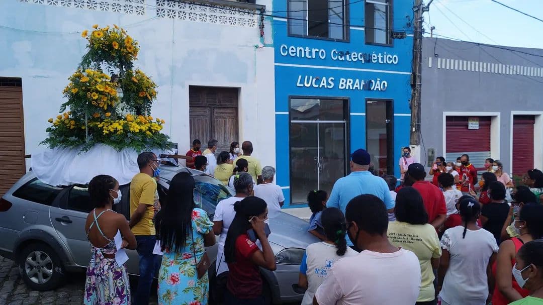 Paróquia São José de Ibirataia, presta sua homenagem ao jovem Lucas Brandão