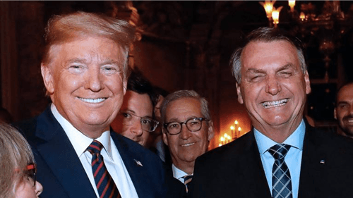 Donald Trump convida Bolsonaro para cerimônia de posse, mas passaporte permanece retido pelo STF