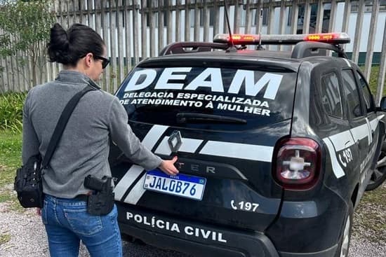 Lula sanciona lei que prevê delegacias da mulher abertas 24 horas