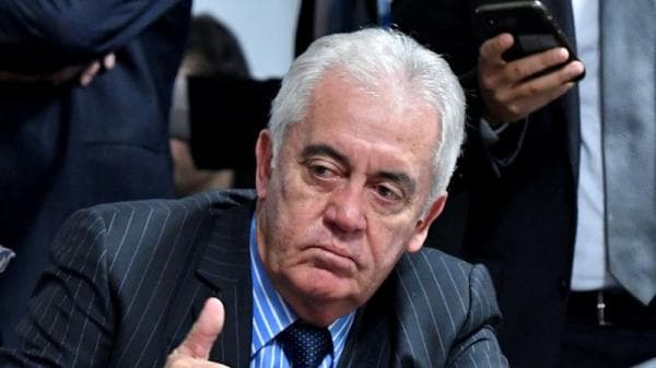 Deputados e prefeitos do PSD teriam avisado a Otto que desejam apoiar ACM Neto, diz coluna