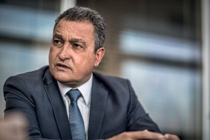 Rui anuncia novo auxílio para vítimas das enchentes e amplia ações