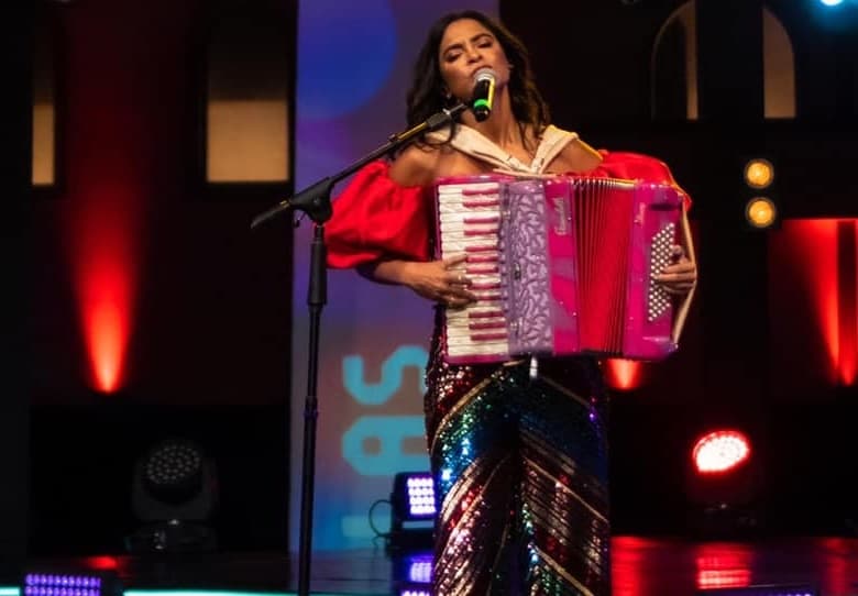 Prefeitura de Itagibá confirma a cantora Lucy Alves para o São João 2022