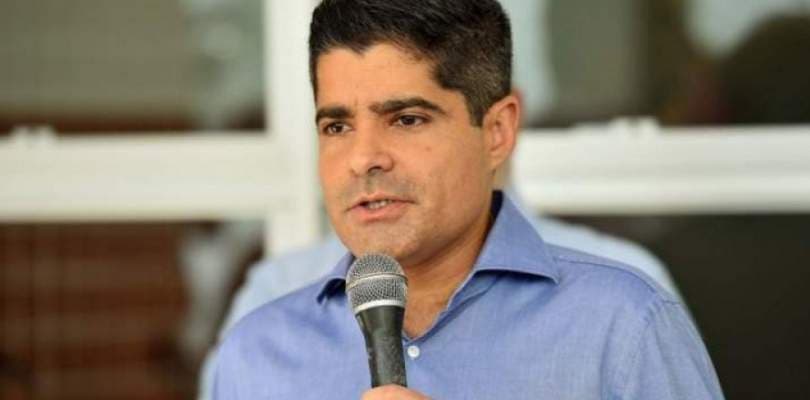 Com a presença de ACM Neto, reunião de partidos de centro discute candidatura única em 2022