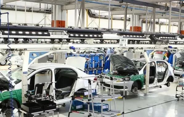 Produção de veículos cai 19,4% entre março e abril com fábricas paradas e queda na demanda