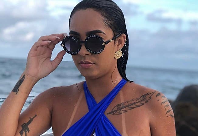 Blogueira é assassinada a tiros após invasão em sua residência em Salvador