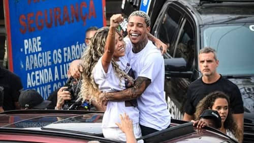 MC Poze ganha liberdade e agradece esposa Vivi Noronha pela força