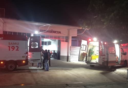 Dois homens são esfaqueados no centro de Ipiaú