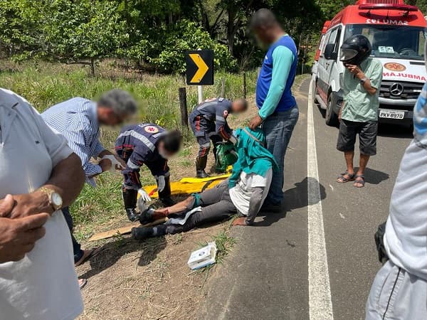 Motociclista fica ferido em acidente na BA-120, entre Ipiaú e Ibirataia