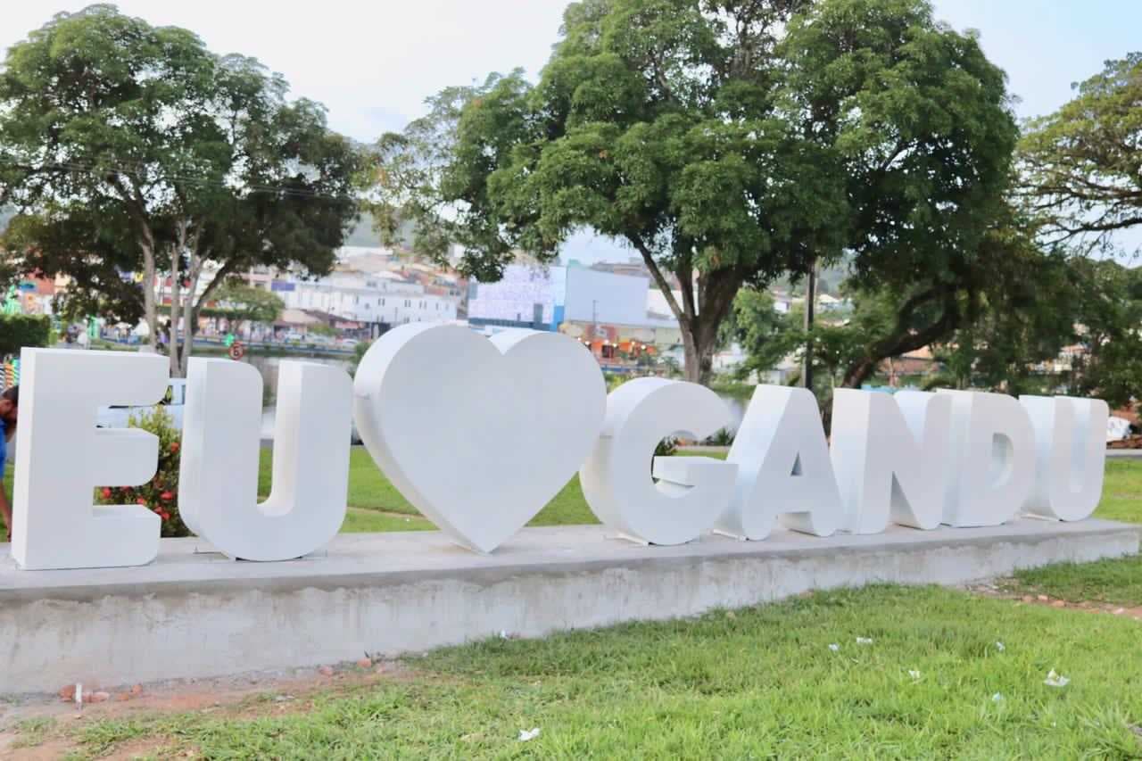 Prefeitura de Gandu 193 vagas em diversos cargos