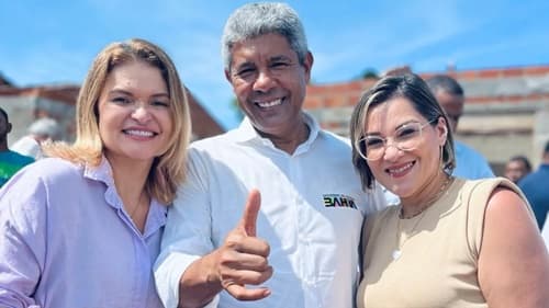 Ibirataia: Ana Cléia e Dra. Naiana fortalecem vínculos com Governador em eventos de inauguração