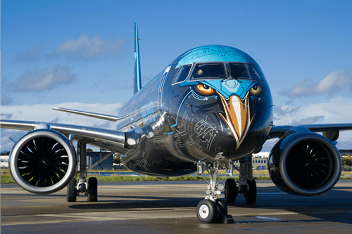Embraer Deslumbra no Dubai Air Show 2023 com E195-E2 Tech Eagle Profit Hunter
