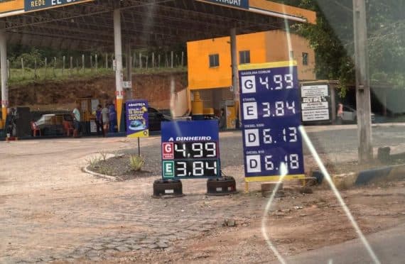 Ubatã: Gasolina já é comercializada abaixo dos R$ 5,00; Petrobras e Posto Canoa Forte pressionam recuo
