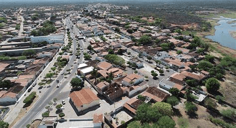 Homem é preso suspeito de tirar fotos íntimas de crianças na Bahia; vítimas são filha, enteadas e sobrinha