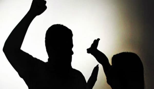 Cansada de ver a sobrinha sofrer atos de crueldade e violência, tia aciona a Polícia