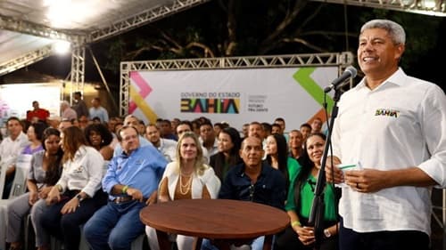 Jerônimo antecipa metade dos salários de servidores para o São João