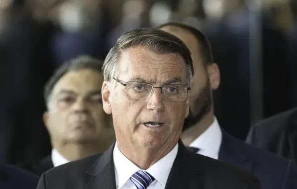 Ministro da CGU diz que cartão de Bolsonaro tem registro de vacina contra Covid