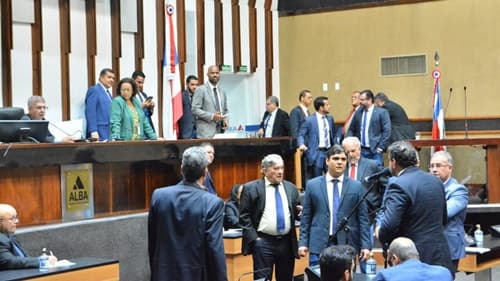 Deputados baianos aprovam dois empréstimos que somam R$ 1,616 bilhão ao governo Jerônimo