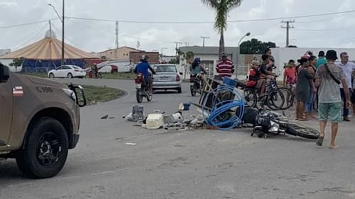 Colisão entre motocicletas deixa homem gravemente ferido na Bahia