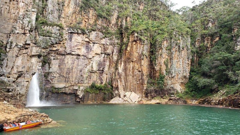 Mulher de 50 anos tem rosto dilacerado na tragédia de Capitólio