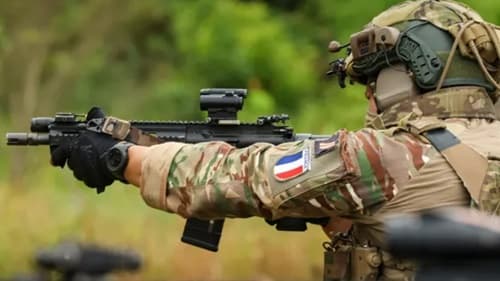 Comissão do Senado aprova proposta que pode isentar militares do Imposto de Renda