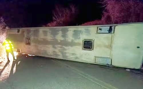 Criança tem braço amputado após acidente de ônibus na Bahia