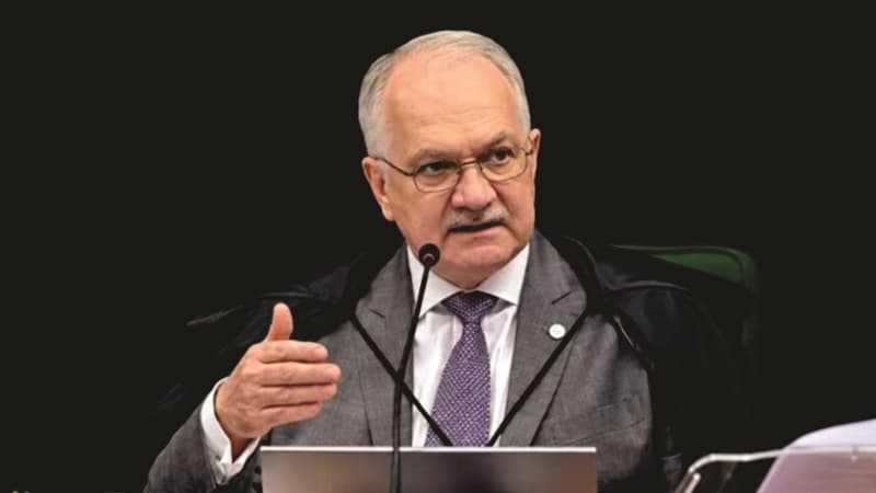 Edson Fachin defende análise do Plenário do STF sobre revisão criminal de Jair Bolsonaro