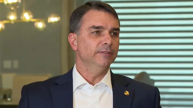 Flávio Bolsonaro alcança 80% de probabilidade de vitória em mercado de apostas